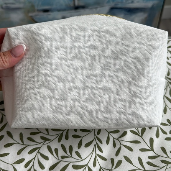 BRIDE makeup bag - Picture 4 of 4